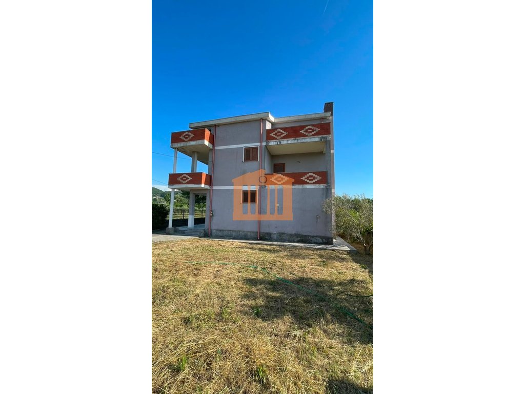 House for sale in Maminas, Durres