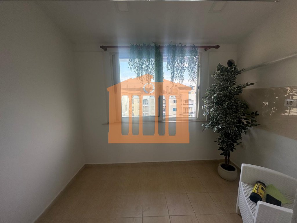 Apartment for sale in Mali i Robit, Golem