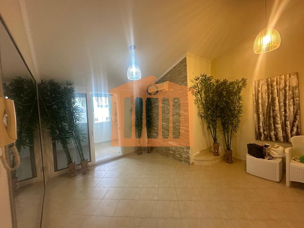 Apartment for sale in Mali i Robit, Golem