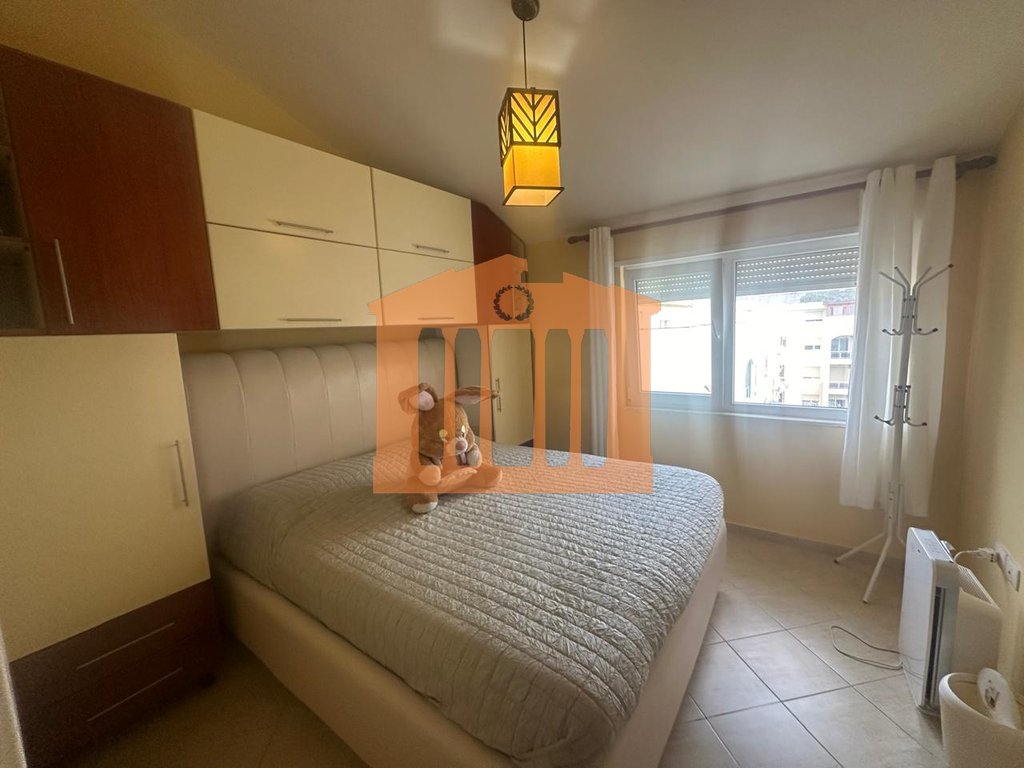 Apartment for sale in Mali i Robit, Golem