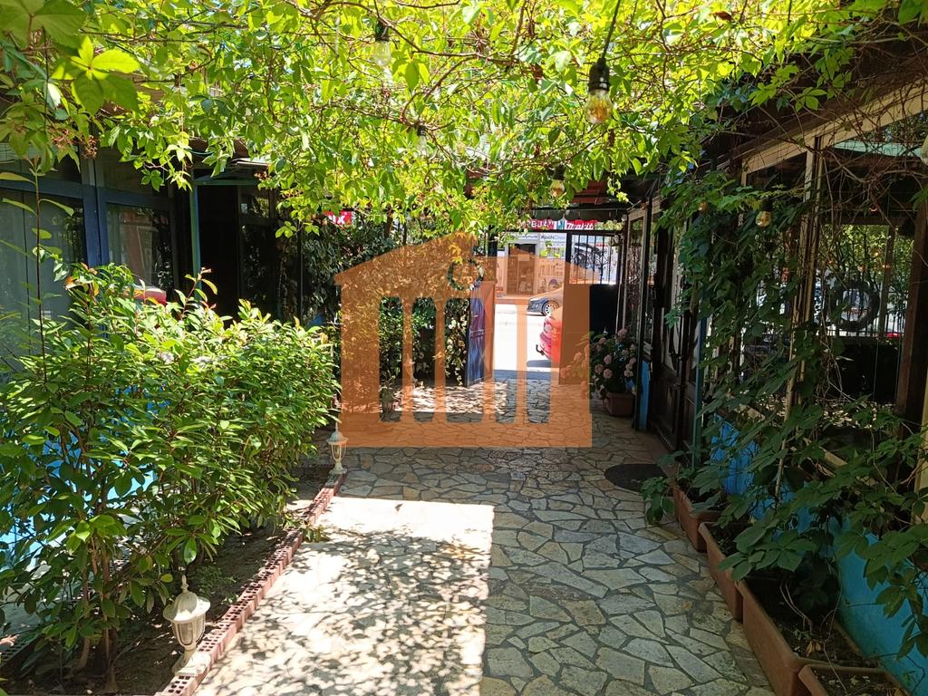 Commercial unit for sale in Hyrja e Durresit