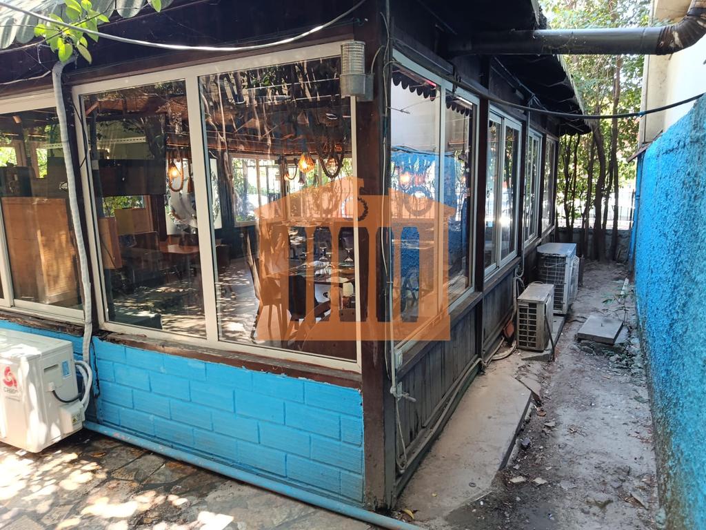 Commercial unit for sale in Hyrja e Durresit
