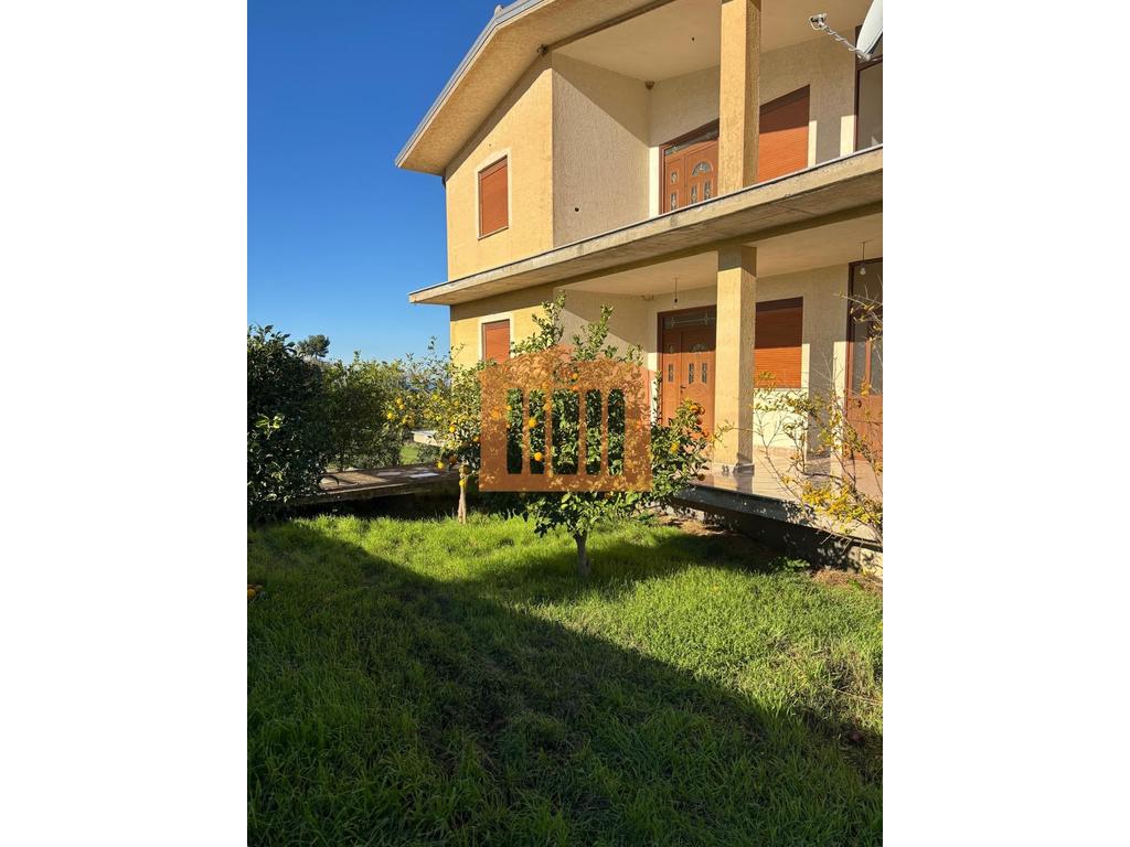 House for sale in Bardhor, Kavaje