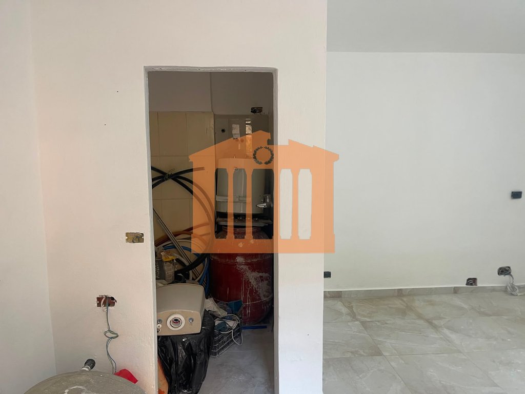 Apartment for sale in Qendra shendetesore, Plazh, Durres