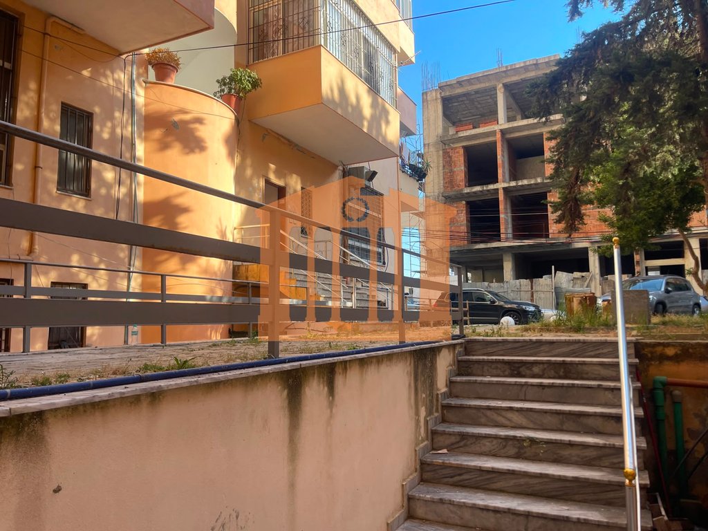 Apartment for sale in Qendra shendetesore, Plazh, Durres