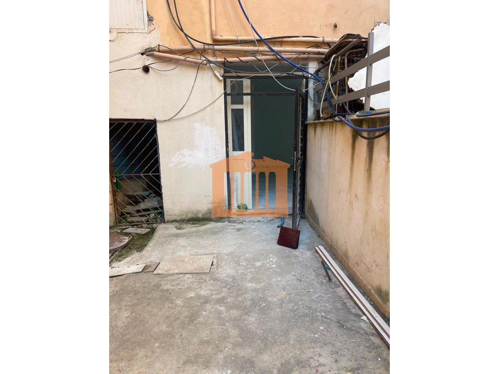 Apartment for sale in Qendra shendetesore, Plazh, Durres