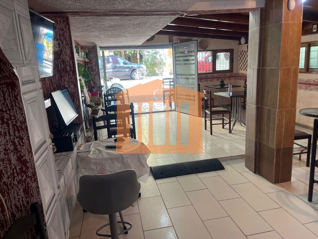Commercial unit for sale in Shkembi i Kavajes