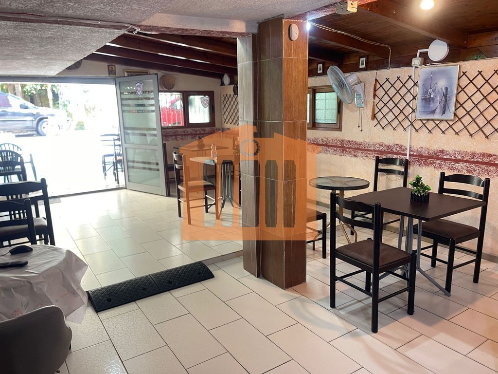 Commercial unit for sale in Shkembi i Kavajes