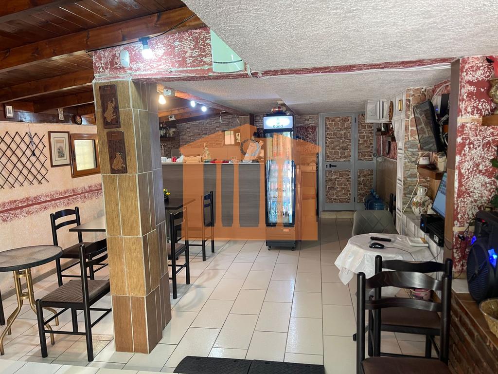 Commercial unit for sale in Shkembi i Kavajes