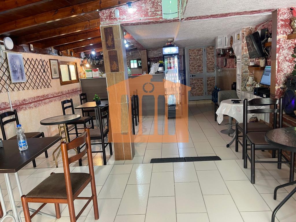 Commercial unit for sale in Shkembi i Kavajes