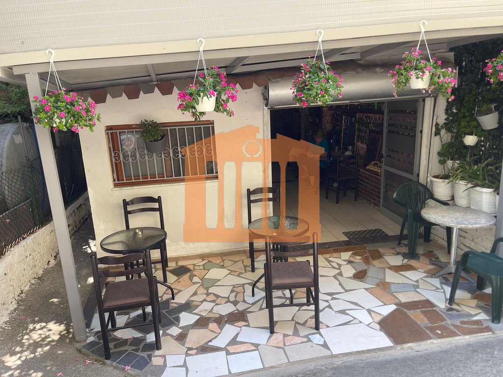 Commercial unit for sale in Shkembi i Kavajes