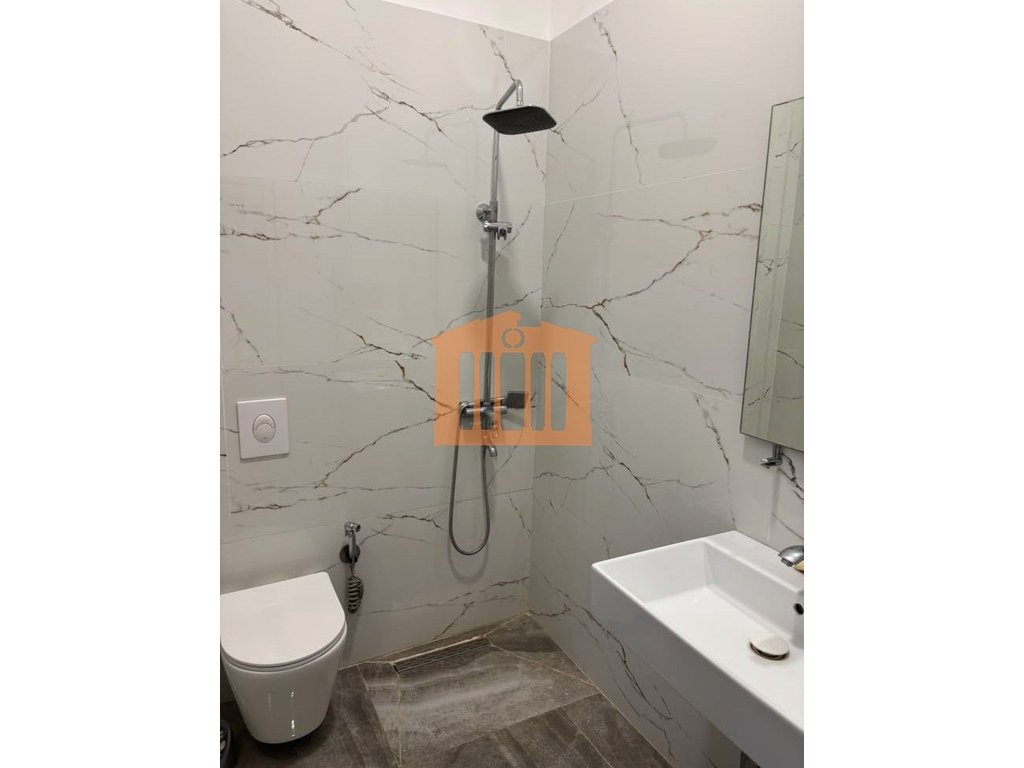 Apartment for sale in Qendra Shendetesore, Plazh, Durres