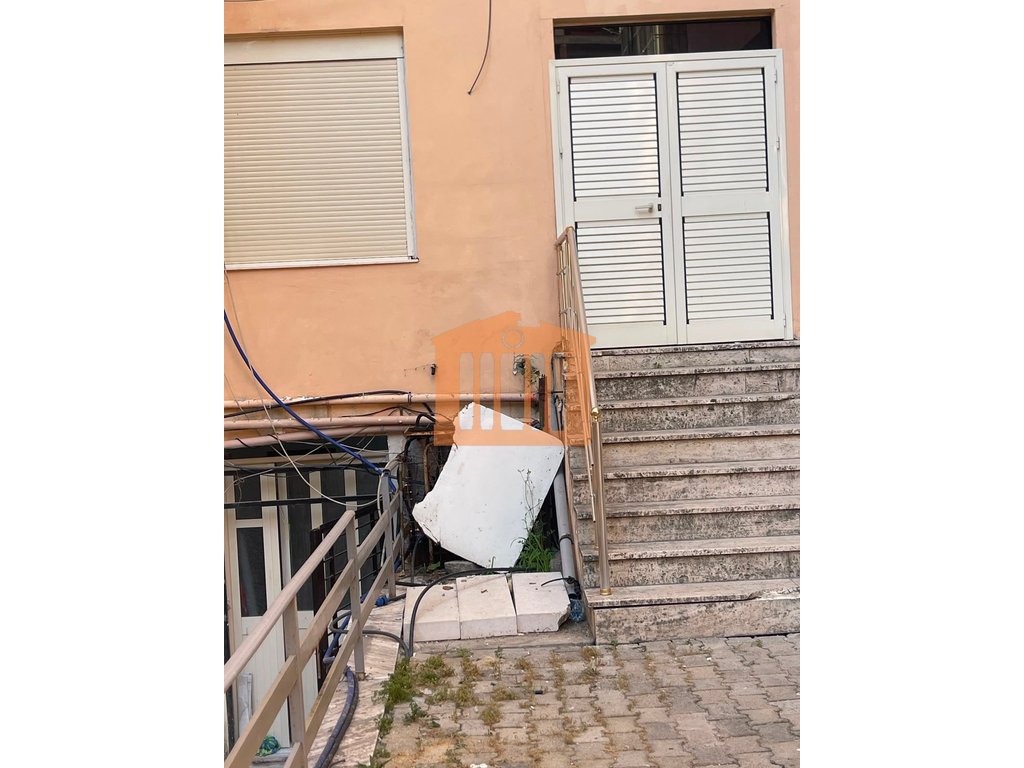 Apartment for sale in Qendra Shendetesore, Plazh, Durres