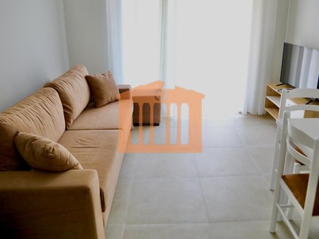 APARTAMENT 1+1 NE GOLEM, PER QIRA !