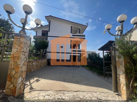 VILE  NE ARAPAJ - DURRES, PER QIRA !