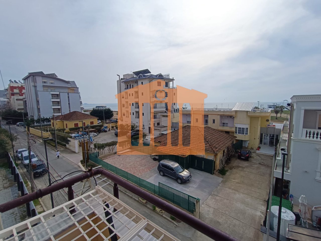 APARTAMENT 1+1 ME PAMJE NGA DETI NE PLAZH ILIRIA, PER SHITJE!