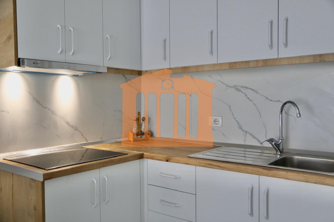 APARTAMENT 1+1 NE GOLEM, PER QIRA !