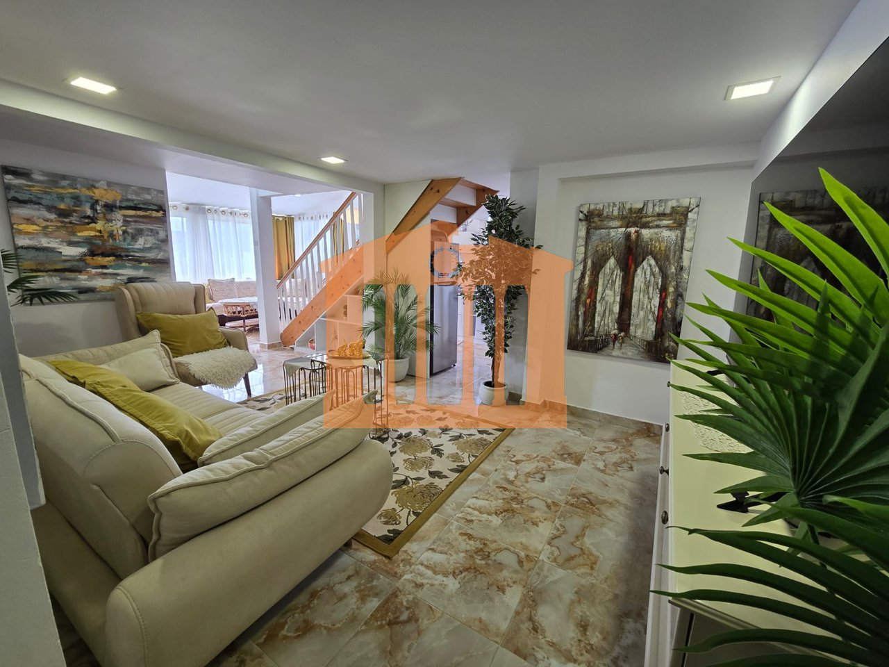 DUPLEX - PAPAFINGO 3+1 TEK MALI ROBIT PER SHITJE !