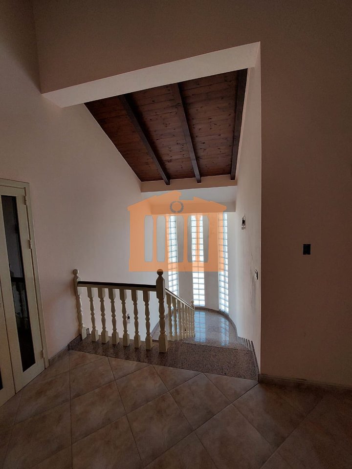 VILE 3-KATESHE NE SUKTH,DURRES,PER SHITJE!