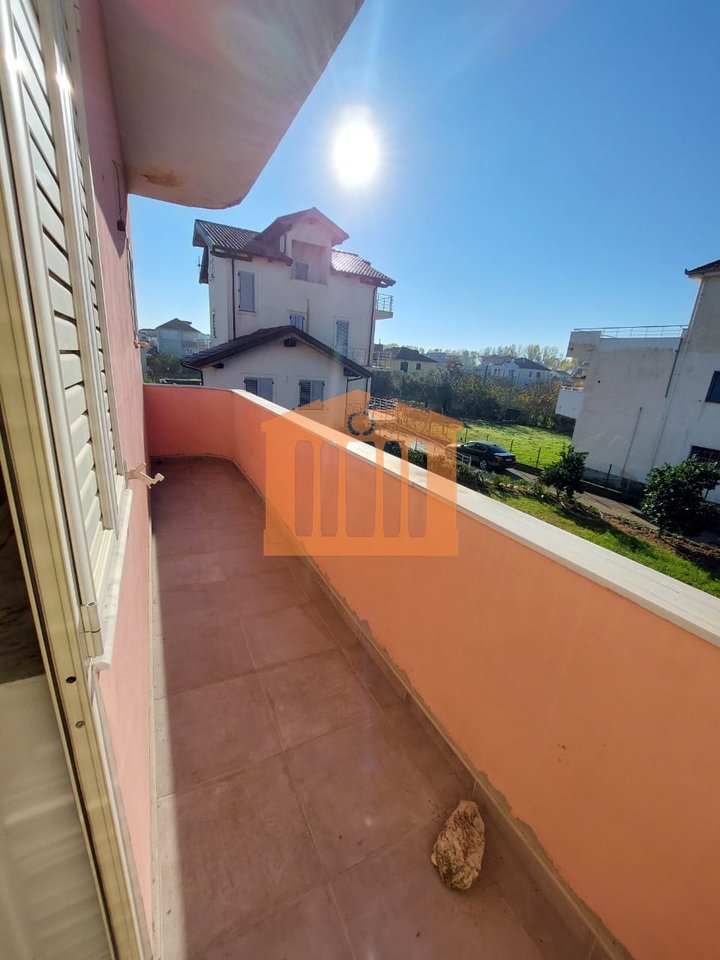 VILE 3-KATESHE NE SUKTH,DURRES,PER SHITJE!