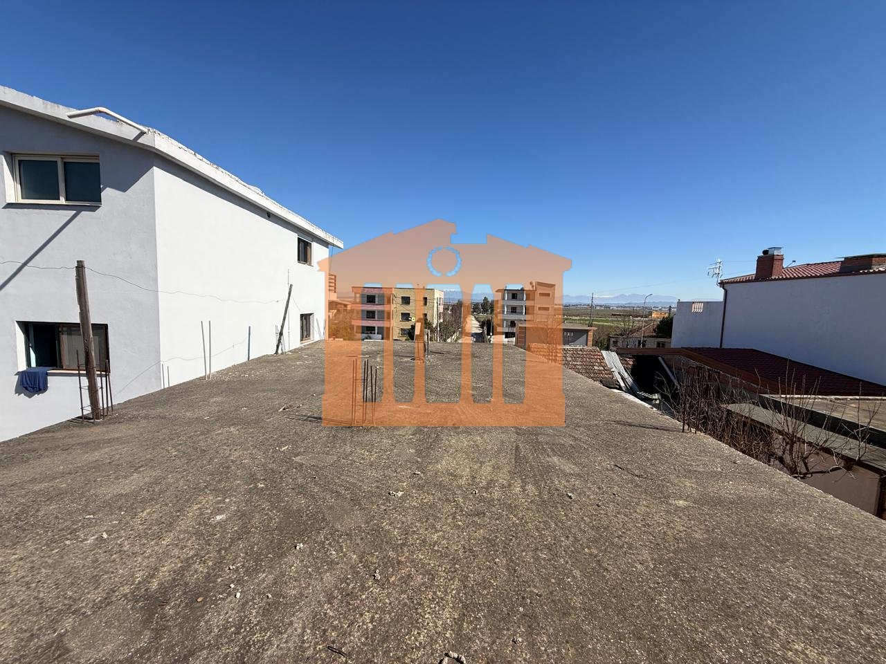 NDERTESE BUZE RRUGE NE SPITALLE DURRES, PER SHITJE!