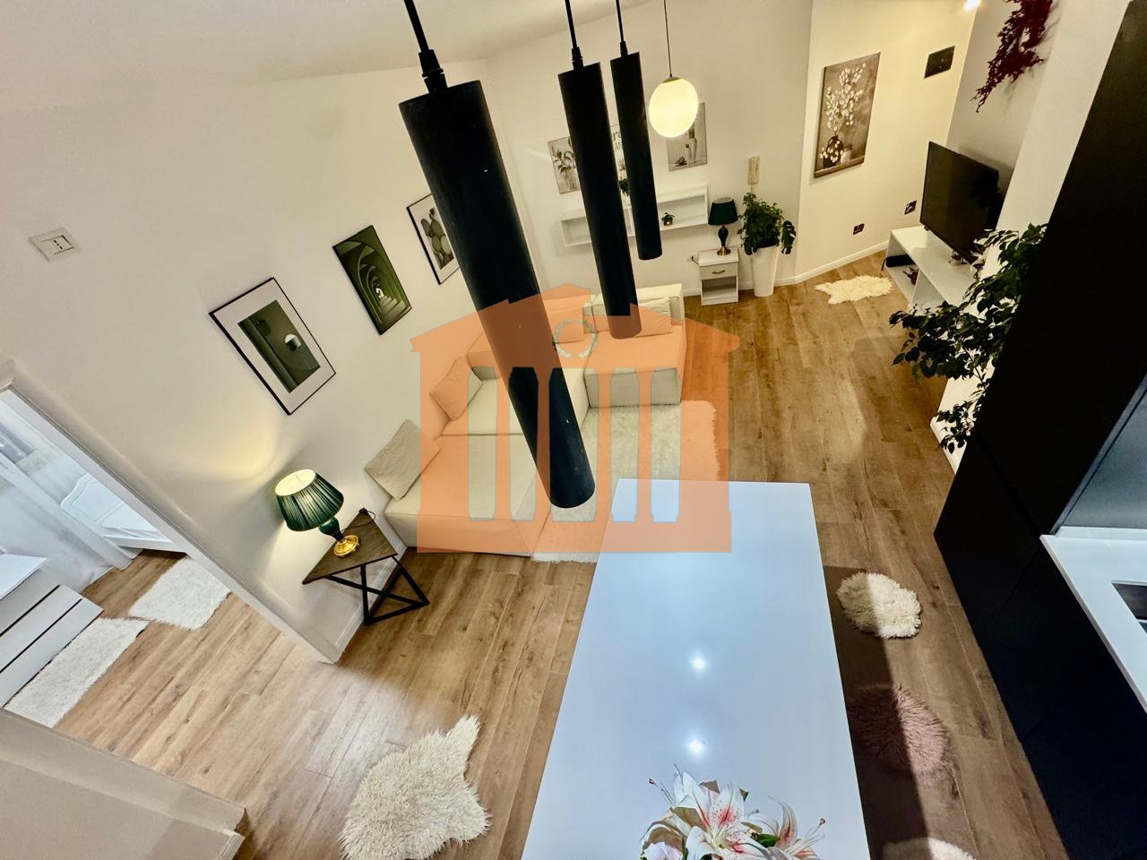 APARTAMENT 2+1 ME PAMJE DETI NE PLAZH, DURRES PER SHITJE !