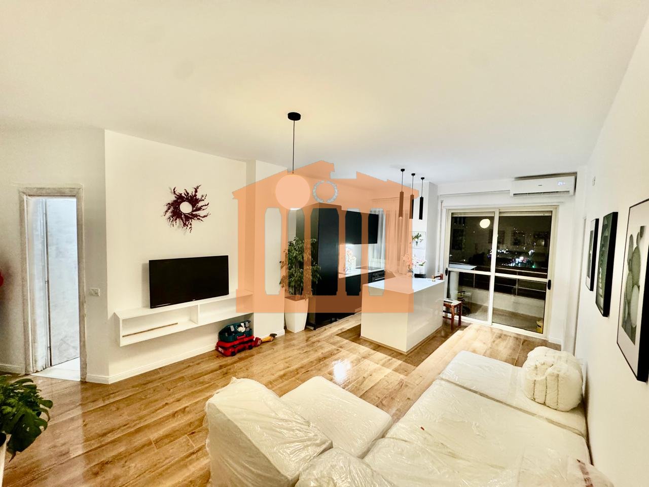 APARTAMENT 2+1 ME PAMJE DETI NE PLAZH, DURRES PER SHITJE !