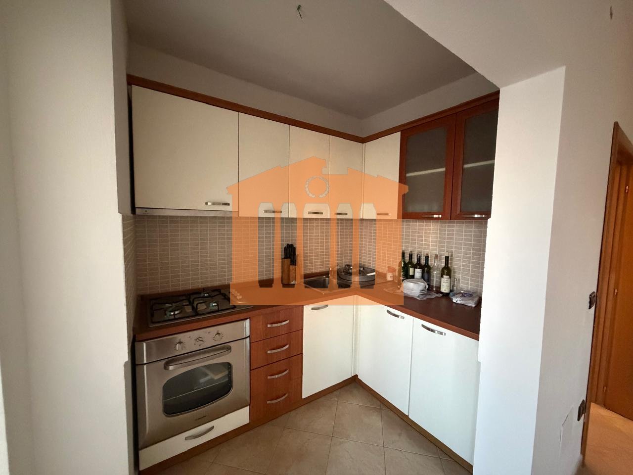 APARTAMENT 1+1 TEK LAGJJA 18 NE DURRES, PER SHITJE!