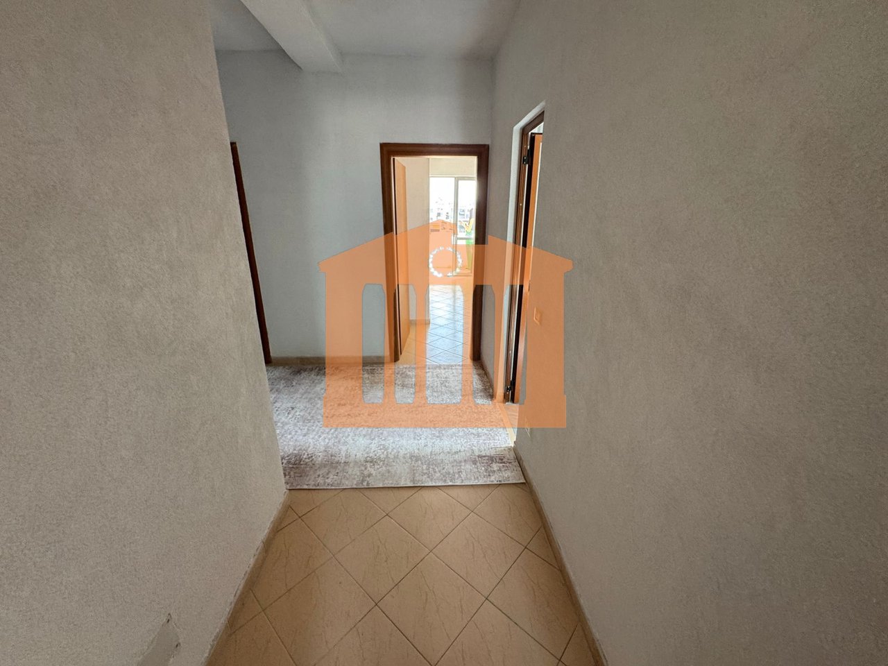 APARTAMENT 2+1 ME 2 BALLKONE ME PAMJE NGA DETI , PER SHITJE !