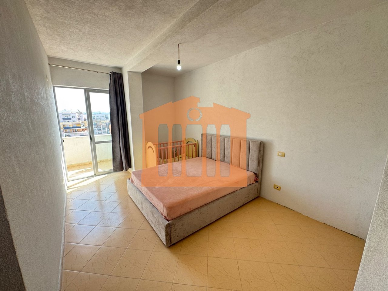 APARTAMENT 2+1 ME 2 BALLKONE ME PAMJE NGA DETI , PER SHITJE !