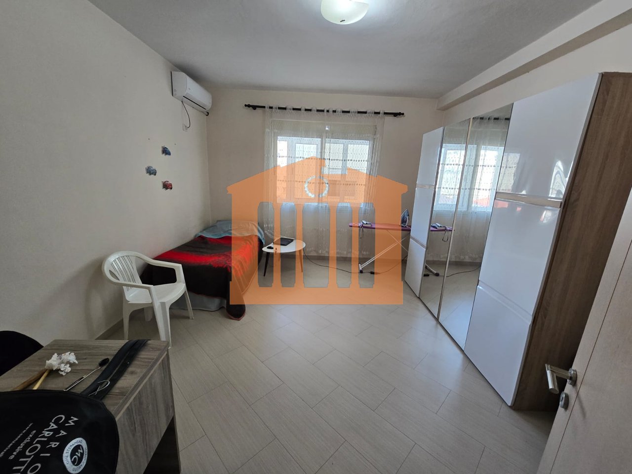 APARTAMENT 2+1 PRANE QENDRES SE DURRESIT PER SHITJE !