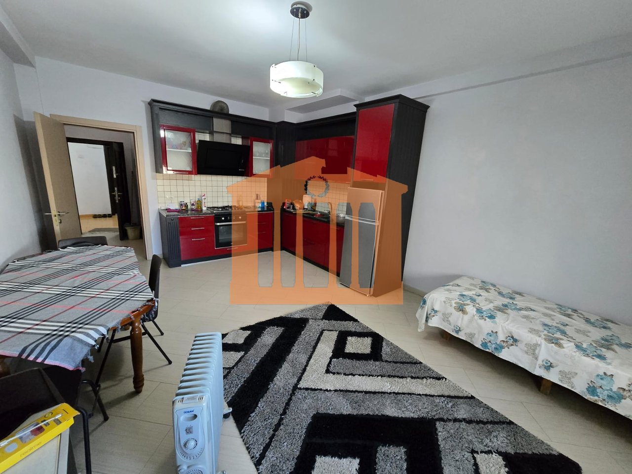 APARTAMENT 2+1 PRANE QENDRES SE DURRESIT PER SHITJE !