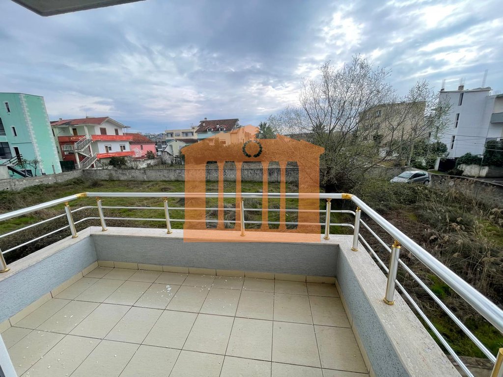 5 room apartment 166 m² in Albania, Albania
