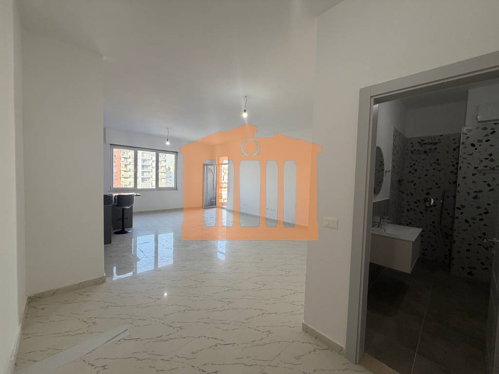 Apartment for rent in Prane Bashkise Ne, Durres (2/8)