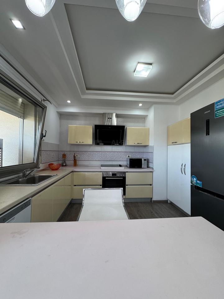 Appartamento di Lusso 3+1 in Affitto – Nobis, Lago di Tirana