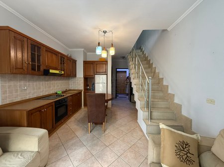 Appartamento Duplex 1+1 in Affitto – Vicino all'Ambasciatore 3, Tirana