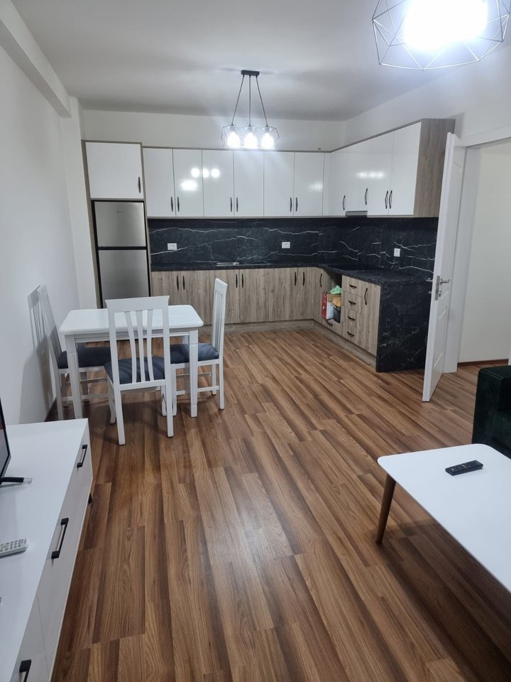 Shitet Apartament 1+1 ne Astir!