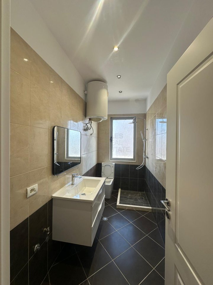 Shitet apartament 1+1 ne Astir prane Nela 5!