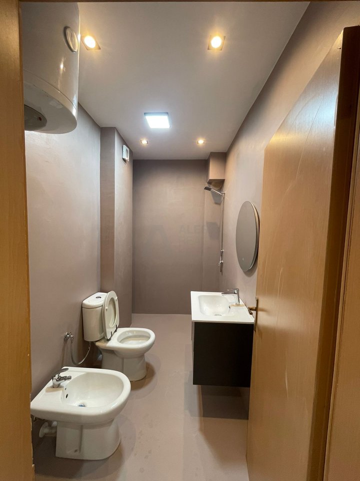 Apartment 1+1 + Parking Space for Sale – Mali i Robit