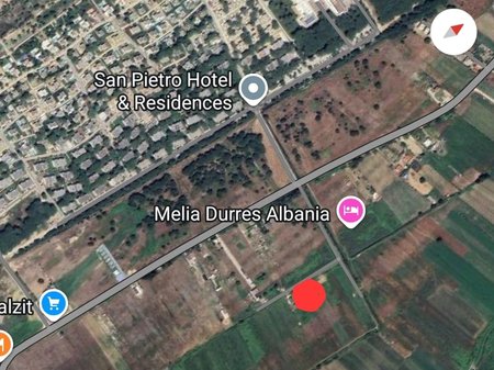 Shitet toke tek Gjiri i Lalzit!