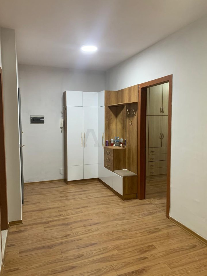 Jepet me qira apartament 2+1+ Post parkimi ne Yzberisht, prane Grand Gallery!