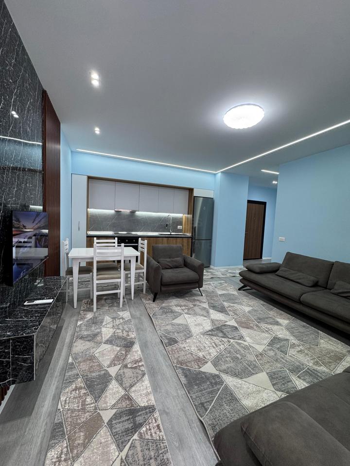 Apartament 3+1 me qira në Univers City