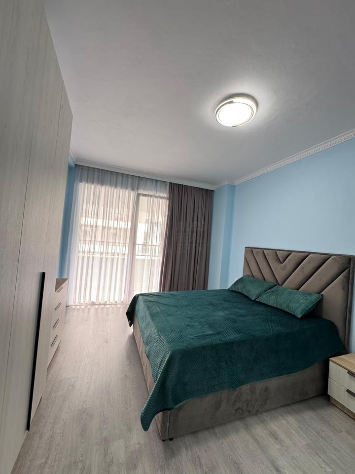 Apartament 3+1 me qira në Univers City