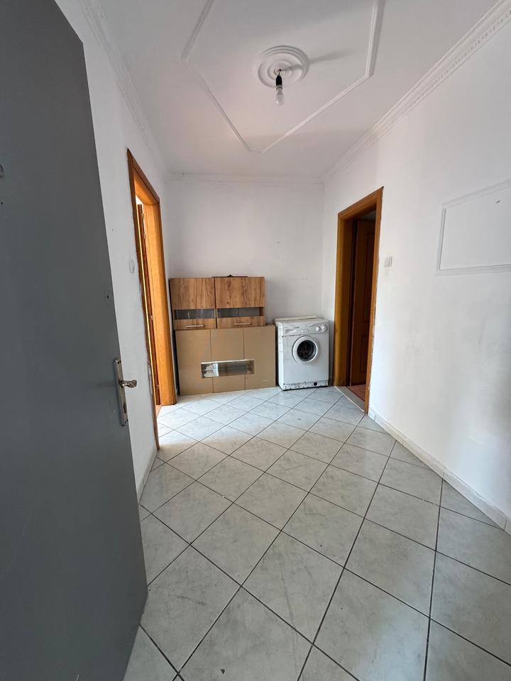 In vendita | Appartamento 1+1 – Tiranë e Re (Ex-Stazione Finale)
