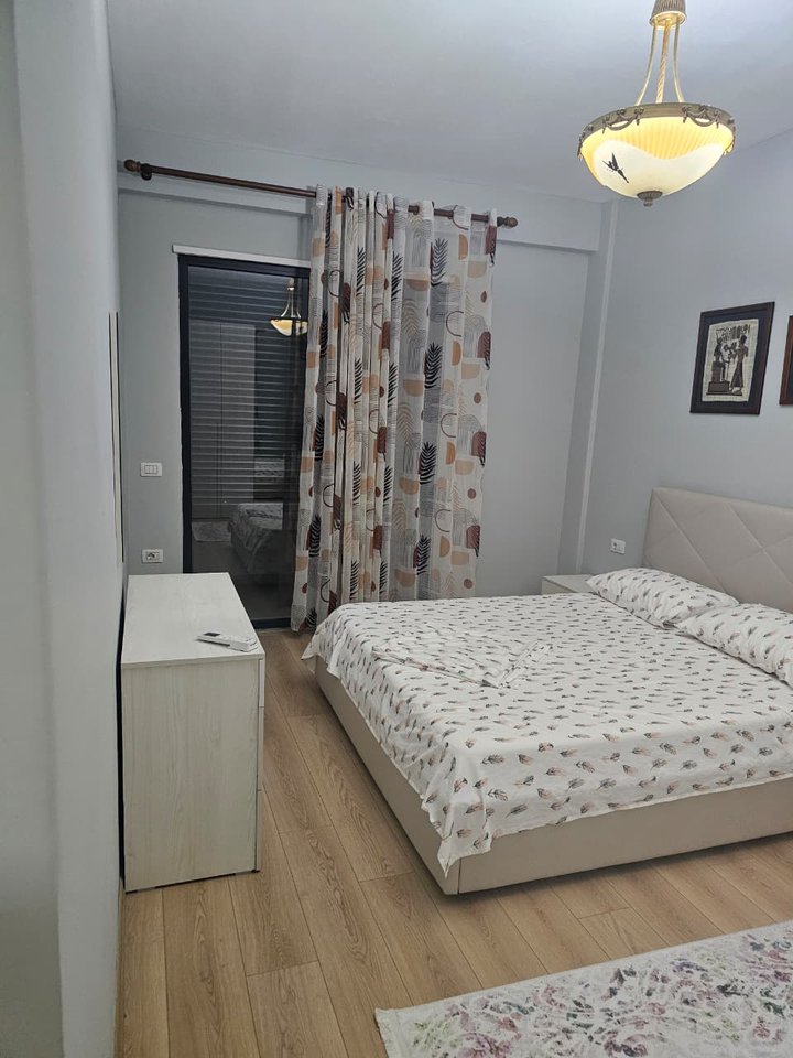 Jepet apartament 2+1 me qira tek "Oasis Residence"!