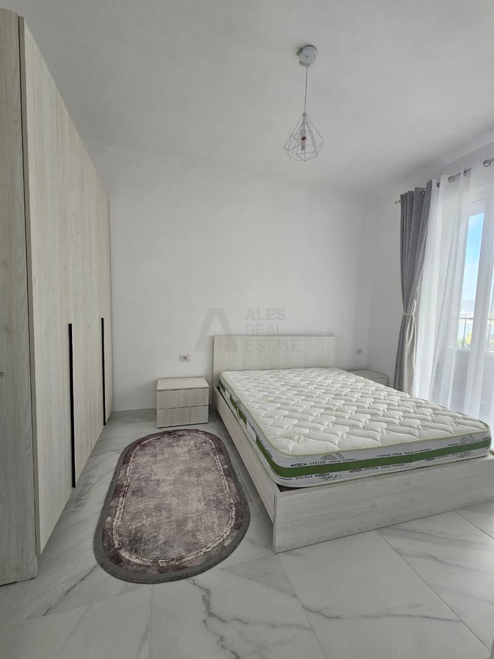 Si affitta appartamento 1+1 a "Univers City"!