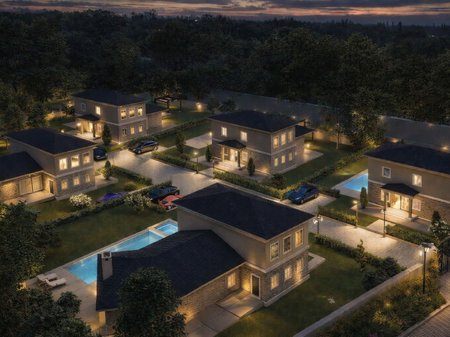 Vila në Shitje | Petrelë