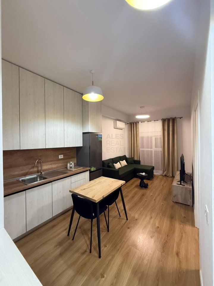 Jepet me qira apartament 1+1 te Kompleksi Kadiu, Ali Demi!
