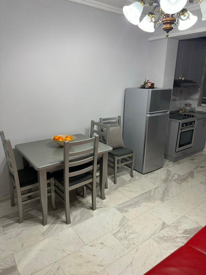Apartament 1+1 me qira prane Stadiumit Dinamo!