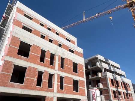 Shiten apartamente 2+1 dhe 3+1 pranë Institutit Bujqësor